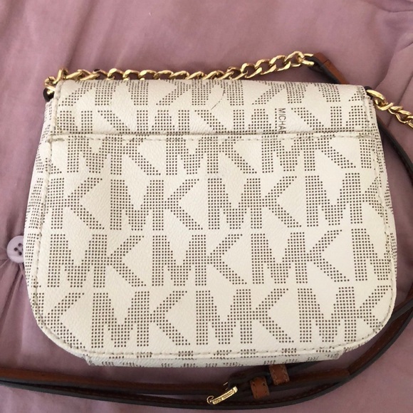 💌 SOLD 💌 Authentic Michael Kors Bag - Picture 5 of 5